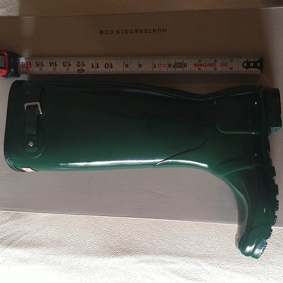 HUNTER ORIGINAL TALL GLOSS RAIN BOOTS Size 8 - Picture 3 of 15